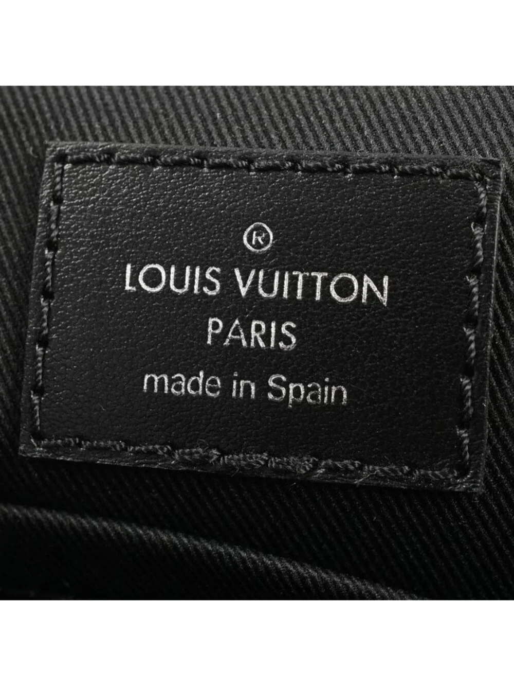 Louis Vuitton Shoulder Bag District